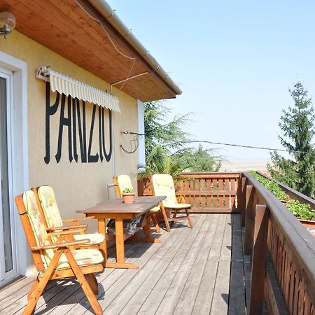 Gloriett Panzio Bed & Breakfast Fertoboz Exterior photo