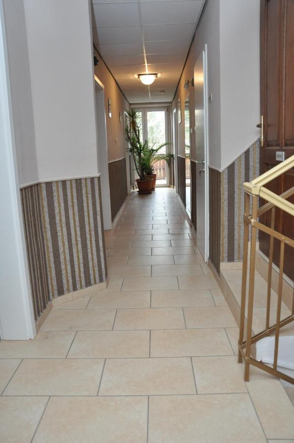 Gloriett Panzio Bed & Breakfast Fertoboz Exterior photo