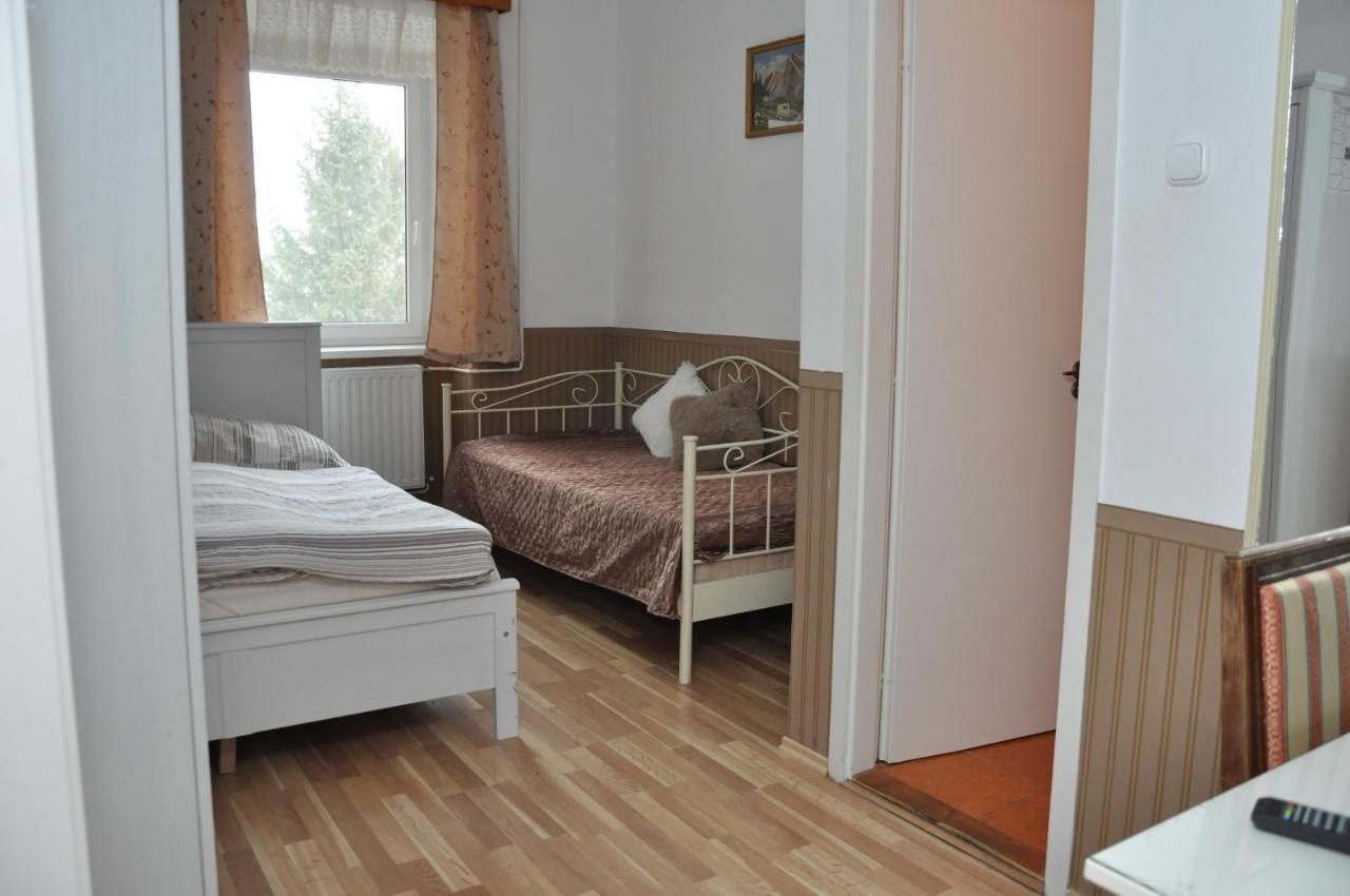 Gloriett Panzio Bed & Breakfast Fertoboz Exterior photo
