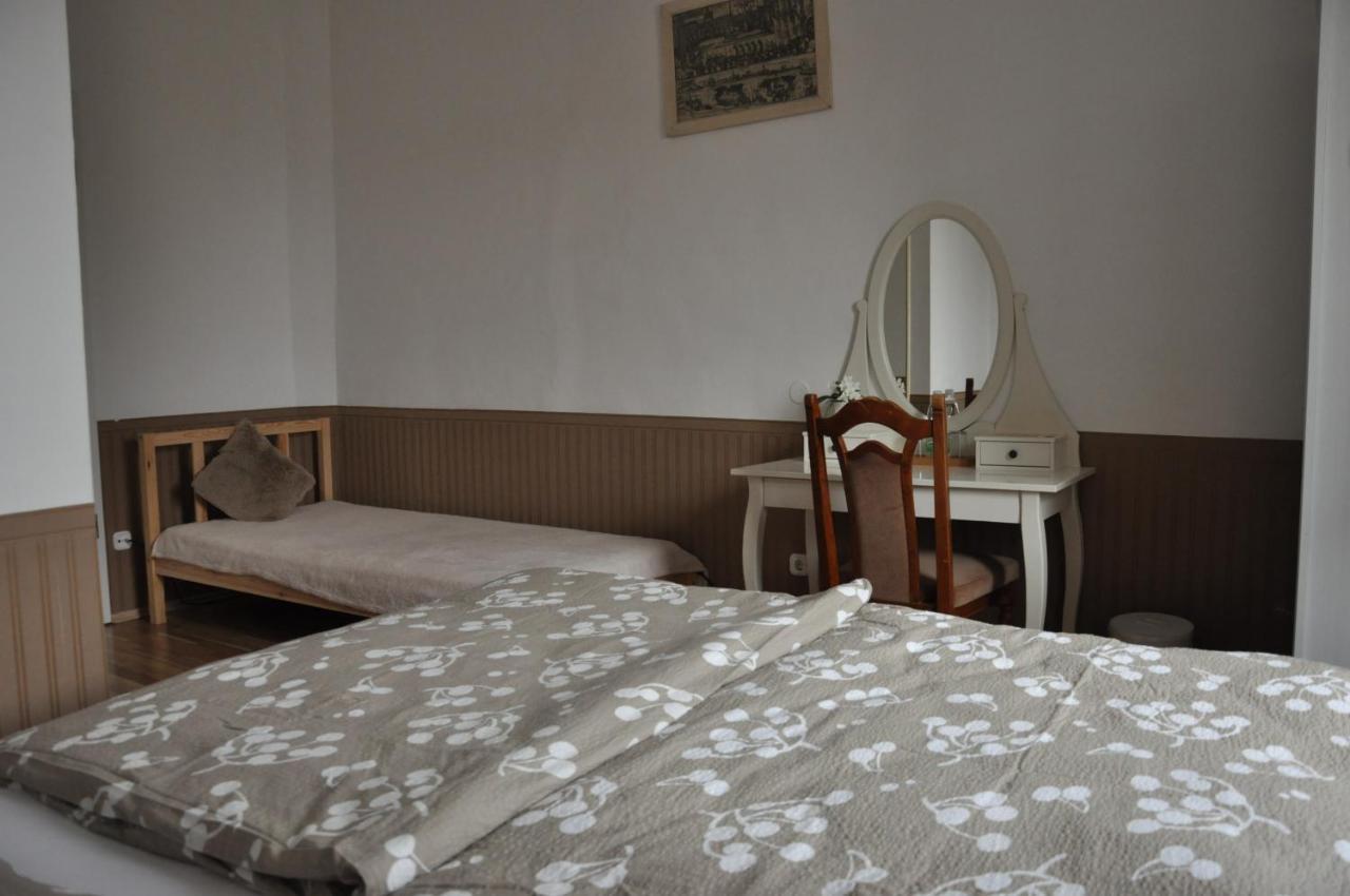 Gloriett Panzio Bed & Breakfast Fertoboz Exterior photo
