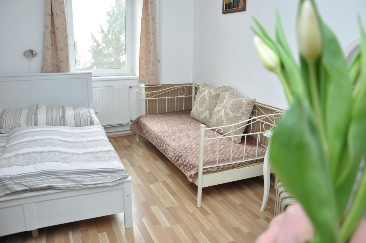 Gloriett Panzio Bed & Breakfast Fertoboz Exterior photo