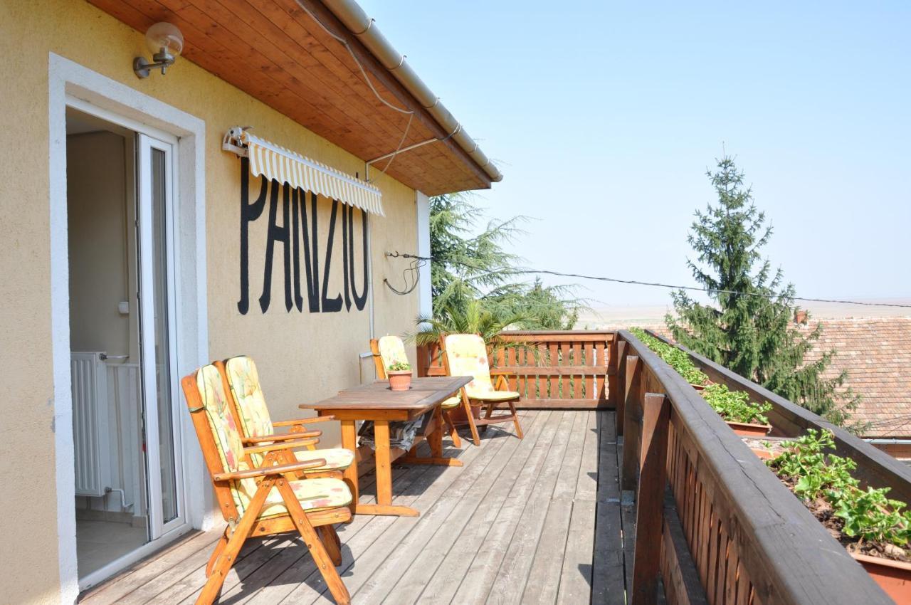 Gloriett Panzio Bed & Breakfast Fertoboz Exterior photo